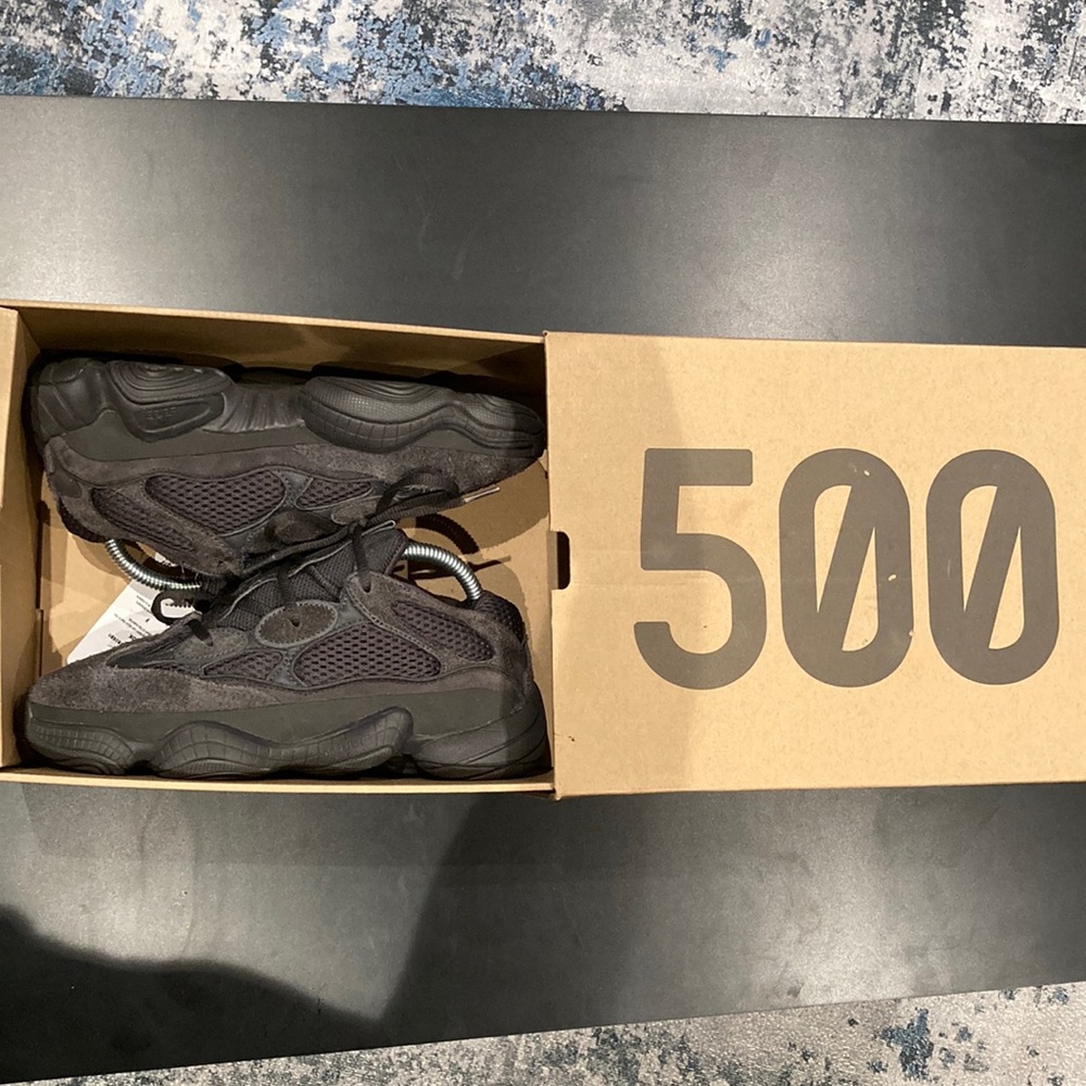 Yeezy 500 - image 1